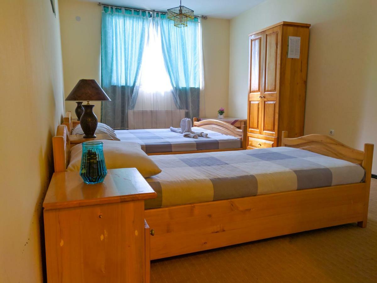 Motel Stecak ไยเซ ภายนอก รูปภาพ
