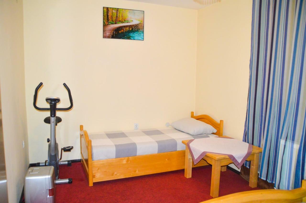 Motel Stecak ไยเซ ภายนอก รูปภาพ
